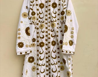 White Suzani Velvet Kimono |Unisex Kimono Cardigan | Beachwear Kimono Jacket |Hand Embroidered Kimono | Winter Warm Kimono | Gift for Her
