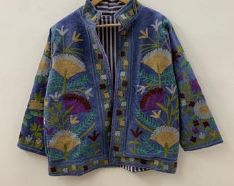 Kort fluwelen jack boho Suzani | Handgemaakte geborduurde festivaljas | Etnische ambachtelijke bovenkleding | Fluwelen jack voor dames | Cadeau voor haar