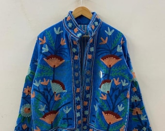 Samtjacke mit Suzani-Stickerei | Mantel im Boho-Stil (Indischer Stil) | Unisex-Winterjacke | Handgefertigte Kimonojacke | Samtoberbekleidung | Geschenkidee für Sie