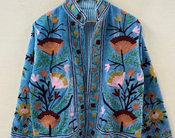 Suzani bestickte Samt-Winterjacke | Handgefertigter kurzer Festivalmantel | Ethno-Boho-Oberbekleidung | Winterkimono-Jacke | Geschenk für die Ehefrau