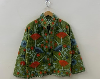 Indisch kort fluwelen Suzani jack | Suzani-jack met borduursel | Winterkleding damesjack | Suzani-jas | Cadeau voor haar | Stofdoek