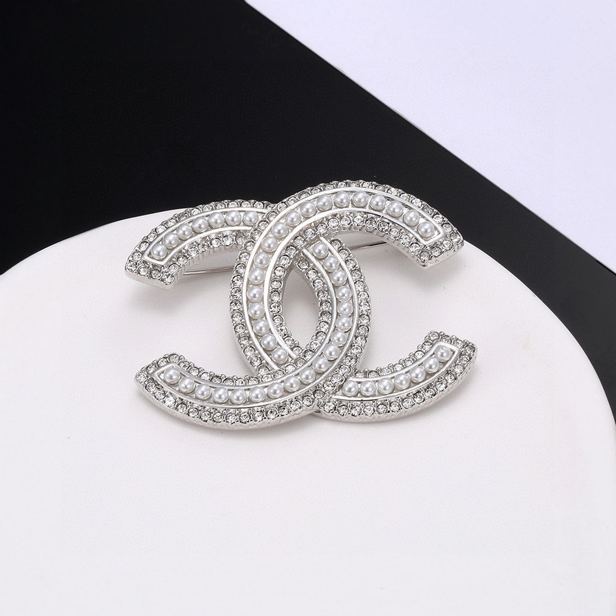 トッポジージョ　ブローチ　バッチ ブローチ、ピンバッジ＆クリップ - Etsy 日本