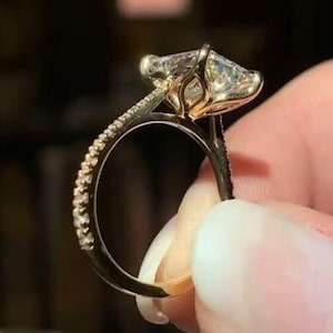 3 CT Radiant Cut Moissanite Diamond Ring Radiant Cut Tulip Set Engagement Ring 14K Gold Wedding Ring Anniversary Gift Promise Ring For Women