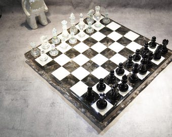 Handmade Resin Chess Set: Frosted White & Mystic Gray - Modern Decor