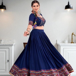 cotton dandiya dress Gujarati Ghaghara Skirt Woman Cotton Navratri Dandiya Night Chaniya Choli Mirror Garba Dress 7600, Red, XS : Amazon.nl: Fashion