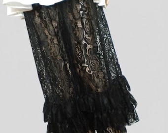 Bombachos negros con volantes de encaje, pantalones capri con volantes, bragas anchas y sueltas, pantalones culotte de estilo victoriano para festivales.