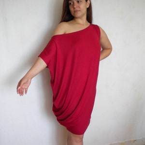 schulterfreies drapiertes Kleid, loser asymmetrischer übergroßer Kaftan, plus Größe kalte Schulter Umstandskleid, ärmelloses Sommerkleid auf Bestellung gefertigt