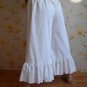 Pantalones bombachos con volantes, bragas de pierna ancha, pantalones de lino blanco, pantalones bohemios