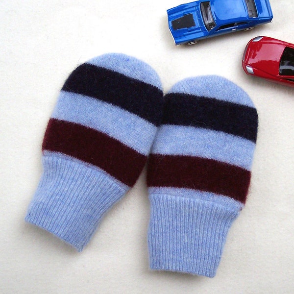 Tiny Wool Mittens for Babies. Cashmere lined. Thumbless. Baby blue, maroon, dark blue.