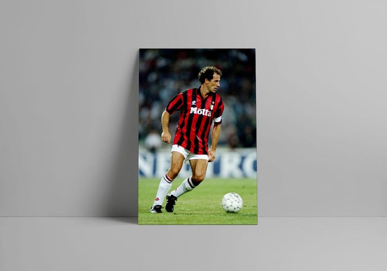 Franco Baresi - AC Milan 1992/93 Serie A Print. Art Prints, Posters & Puzzles from Colorsport