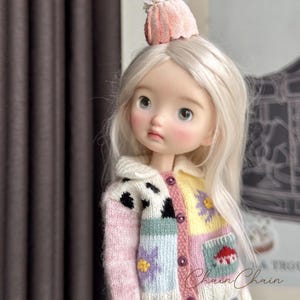 OB22 Blythe doll in pastel cow print and floral knit sweater