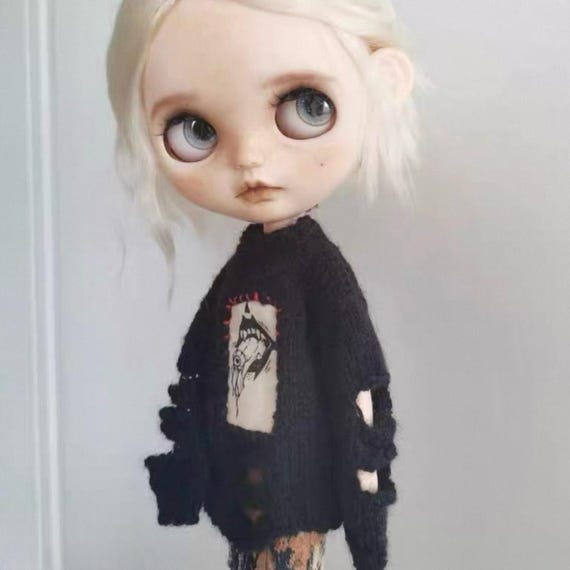 Monster Knit Sweater for Blythe OB22/OB24 – Black Distressed Handmade Halloween Outfit