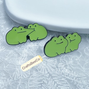 Cute Frog Buddy Humor Pin -  BBF Enamel Badge  - Animal Enamel Pin Brooch - Gift Idea