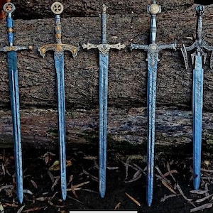Handmade Damascus Steel Real Medieval Sword, Viking sword, Handmade Templar Knights Sacred Holy Sword, Monogram Sword, Christmas Gift, Gifts