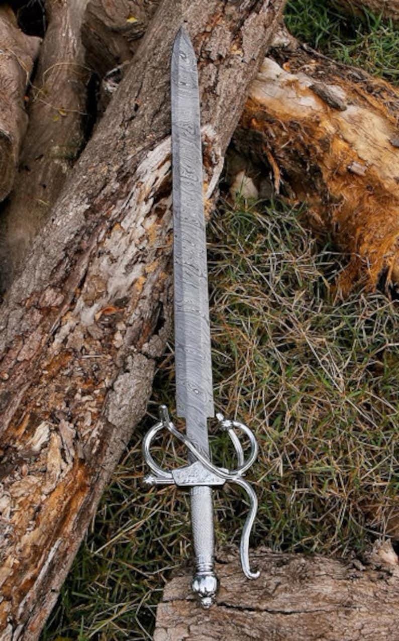 手鍛造の中世レイピア剣：装飾的な鋼の刃と革の鞘 - Etsy 日本