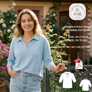 Puede incluir: Una mujer con un polo azul claro y vaqueros. La imagen incluye un patrón de costura con el texto "WOMEN'S POLO SHIRT SEWING PATTERN" y detalles de tallas. También se ve un logotipo con el texto "KMS PATTERN HOUSE".