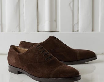 Zapatos Oxford de ante marrón oscuro con puntera reforzada para hombre, hechos a mano, con cordones, estilo formal de oficina.