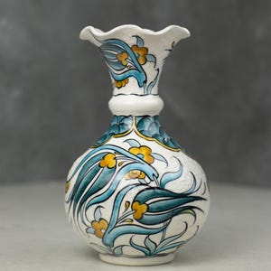 Hand-Painted Ceramic Bud Vase | Iznik Pottery, Turkish Floral Shelf Decor | 15Cm