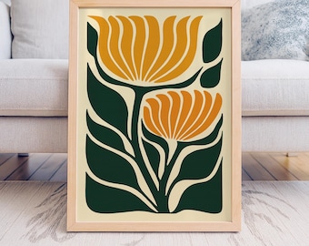 Könnte beinhalten: Ein gerahmter Kunstdruck mit einem stilisierten Blumendesign. Das Kunstwerk zeigt zwei orangefarbene Blüten und dunkelgrüne Blätter auf cremefarbenem Hintergrund. Der Rahmen besteht aus hellem Holz und verleiht dem Stück eine natürliche Note.