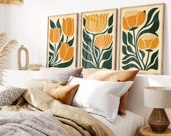 Mid Century Floral Wall Art Set: Retro Orange & Green Botanical Prints