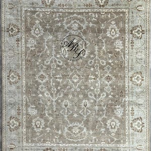 Hand-Knotted Oushak Wool Rug: Beige Ivory Floral Turkish Carpet