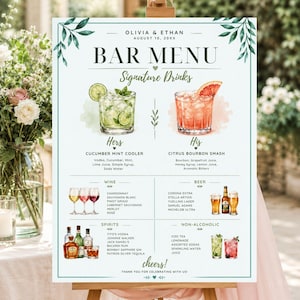 Könnte beinhalten: Ein Bar-Menüschild mit floralem Design, das Signature-Drinks, Wein, Bier, Spirituosen und alkoholfreie Getränke präsentiert. Das Menü enthält Getränkenamen und Zutaten, mit den Namen Olivia & Ethan und dem Datum 10. August 20XX oben.