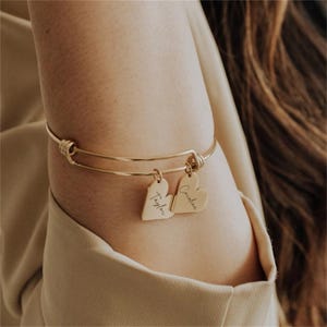 14K Personalized Heart Bracelet with Name and Birthstone • Kids Name Family Jewelry • Dainty Bracelet, Custom Mother&#39;s Day Gift for Mom