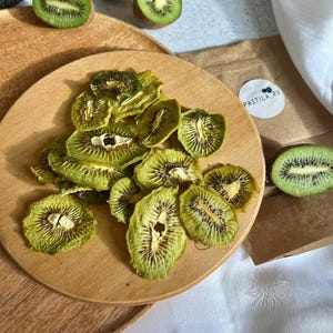 Dried Kiwi Slices – Natural Unsweetened Fruit Snack | Vegan, Gluten-Free, No Sugar Added | Handmade Healthy Snack