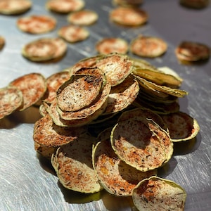 Dried Zucchini Chips – Salted with Paprika & Italian Herbs – Healthy Vegetable Snack