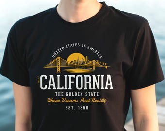 California T-Shirt Vintage-Looking California Retro Tee from CA Souvenirs and Gifts by Treaja®