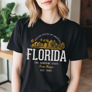 Florida T-Shirt Vintage-Looking Florida Retro Tee from FL Souvenirs and Gifts by Treaja®