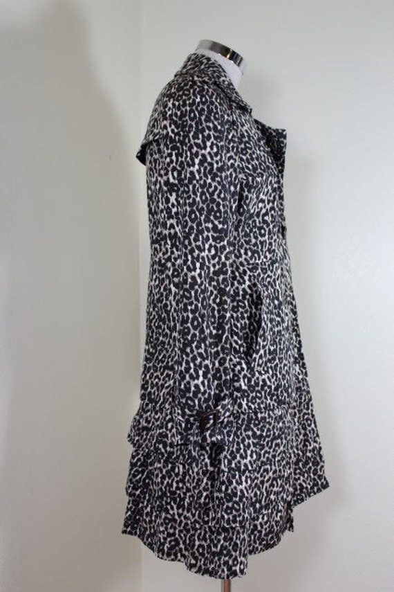 DG Dolce and Gabbana Cheetah Print Trench Coat Ja… - image 3