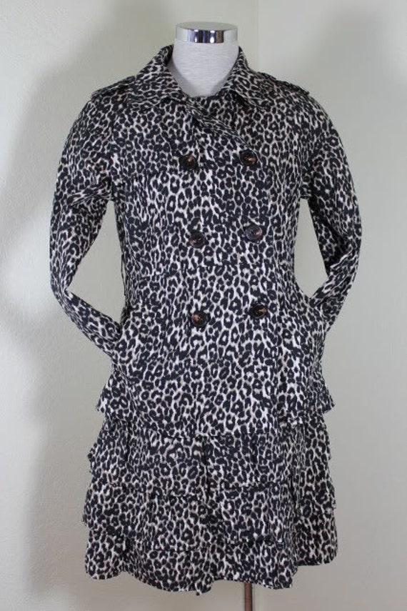 DG Dolce and Gabbana Cheetah Print Trench Coat Ja… - image 1