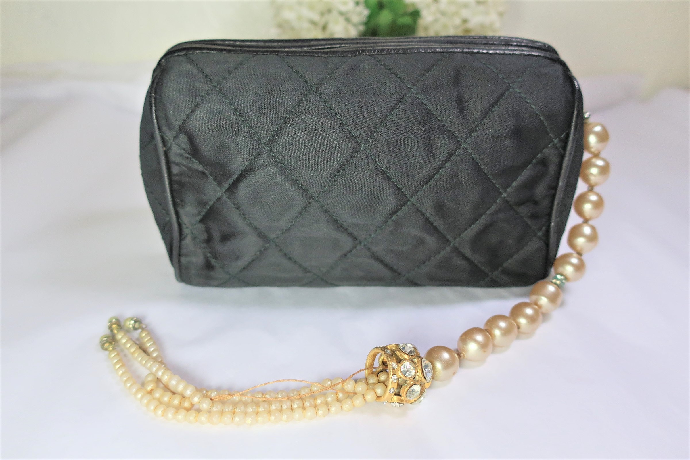 Chanel Black Satin Quilted Satin Envelope CC Logo Small Clutch Bag -  Yoogi's Closet