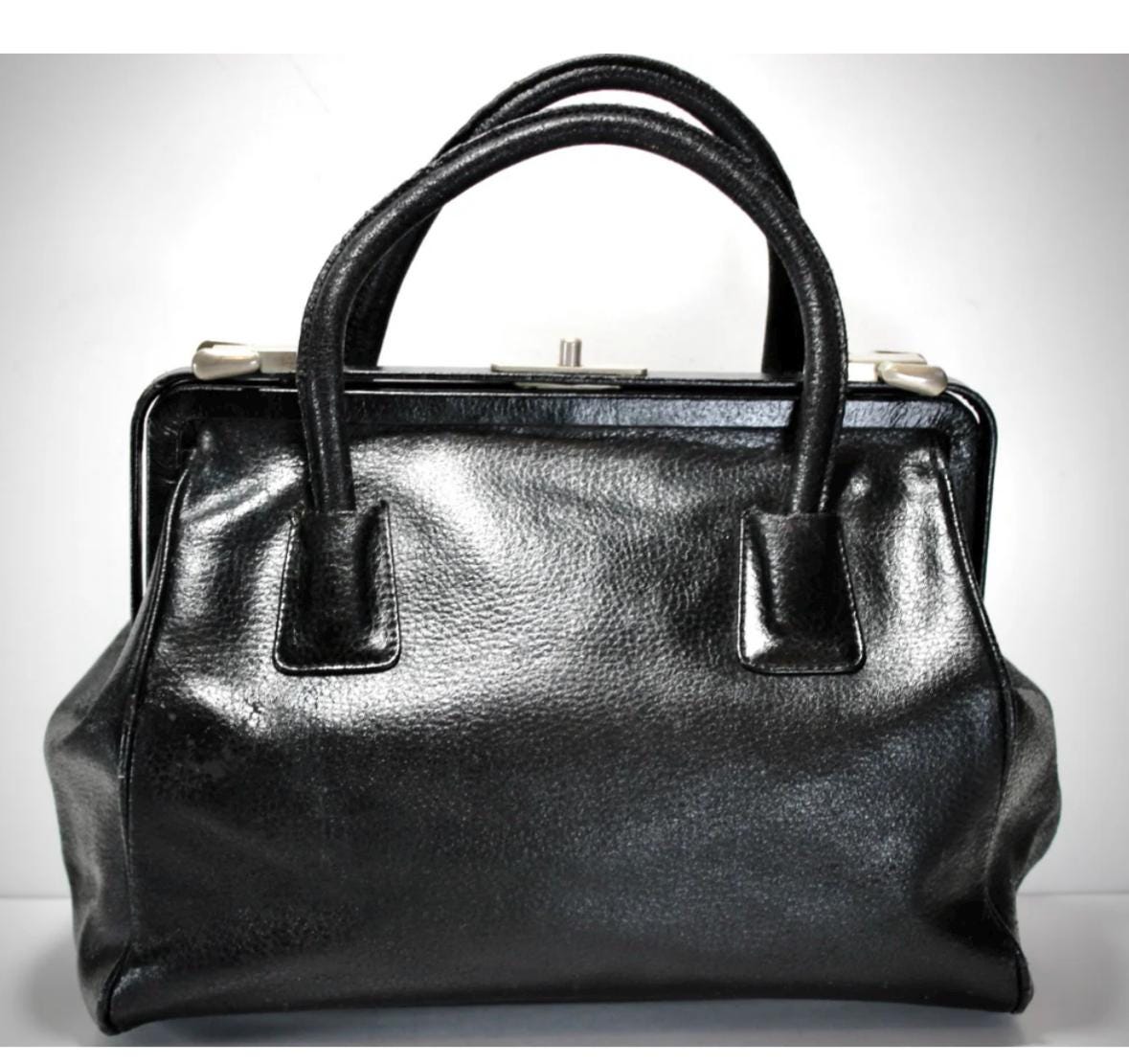 Vintage PRADA Black Leather Metal Frame Dr Bag Cerniera Double