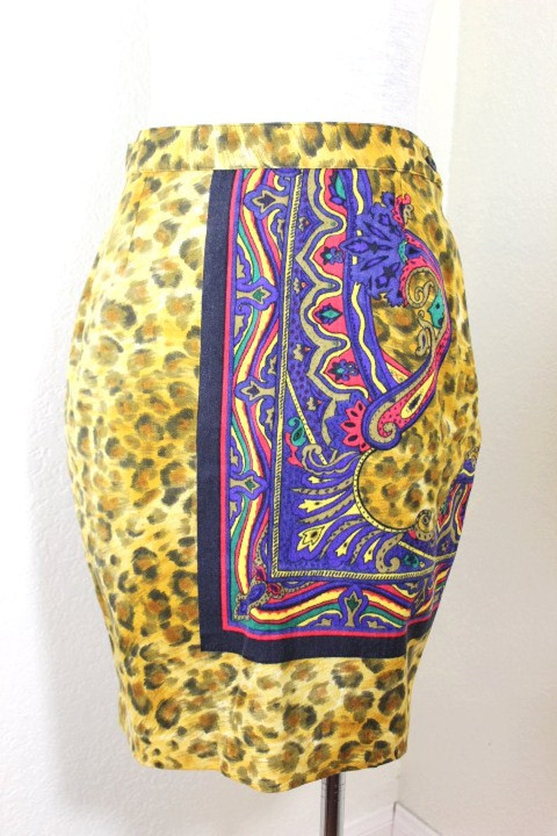 Vintage VERSACE Versus Yellow Wool Printed Mini Skirt Sz Small 30 44 5 6 7