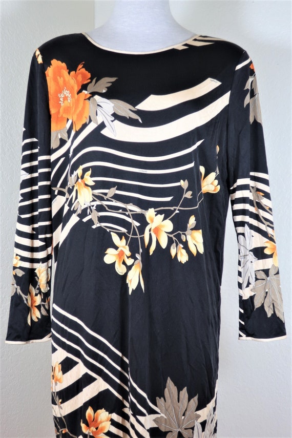black dress with yellow flowers CATE SHIRT Nancy Dee May be worn with petals Summer Sunflower , Stay