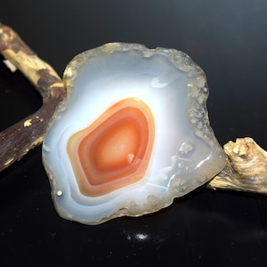 Fetta di agata arancione naturale del Botswana, lastra di agata occhio lucida a forma libera, raro cristallo a bande sottili, campione per la creazione di gioielli e il Reiki, regalo
