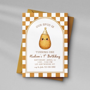 Può includere: Un cartello in legno rustico con la scritta "Welcome to our home" in lettere bianche. Il cartello presenta una finitura invecchiata e un design semplice e invitante, ideale per l'arredamento dell'ingresso.