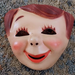 Halloween Child Mask Plastic Made In France By Cesar For Van Dam Vintage 1960s