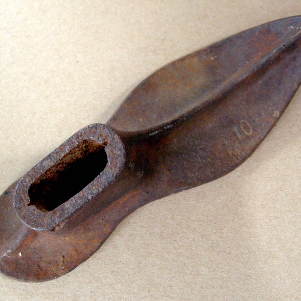 Vintage Cast Iron Cobbler's Shoe Form Woman's Size 10