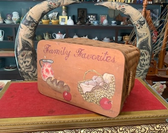 Vintage Hand Painted Wicker Storage Basket – Rustic Farmhouse Box, Family Favorites Bread Basket, Country Kitchen Decor