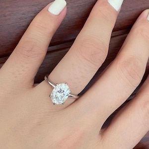 2.5CT 3.5CT Oval Cut CZ Solitaire Engagement Ring travel ring Two Tone Yellow Gold vermeil and White Gold Silver Ring Simulated Diamond