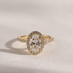 Oval Engagement Ring in 14k Solid Gold / 1, 1.5, 2 CT Moissanite Engagement Rings / 4-Prong Solitaire Moissanite Ring / Gold Promise Ring