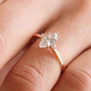4-Prong Marquise Cut Engagement Ring in 14k Solid Gold/1, 1.5, 2 CT Moissanite Engagement Rings/Solitaire Moissanite Ring/Gold Promise Ring
