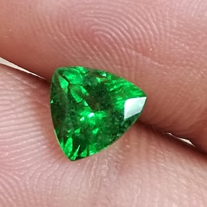 Trillion,Tsavorite Garnet Gemstone Loose Gemstones Vivid Green & Great Luster Gemstone Weight 1.60 Carat Good For Ring
