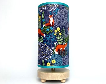 Foxy forest friends table lamp
