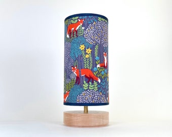 Foxy forest friends table lamp