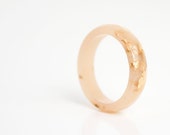 size 7.5 thin multifaceted stacking ring | nude eco resin with metallic gold leaf flakes