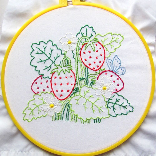 Summer Strawberries - PDF Hand Embroidery Pattern DOWNLOAD